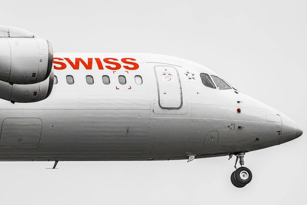 Jet landing - British Aerospace BAe 146 "Jumbolino" of Swiss International Airlines.