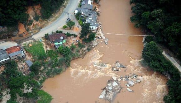 "Brazil-flood-Rio-2011-01-20" by visionshare is licensed under CC BY-NC-SA 2.0.