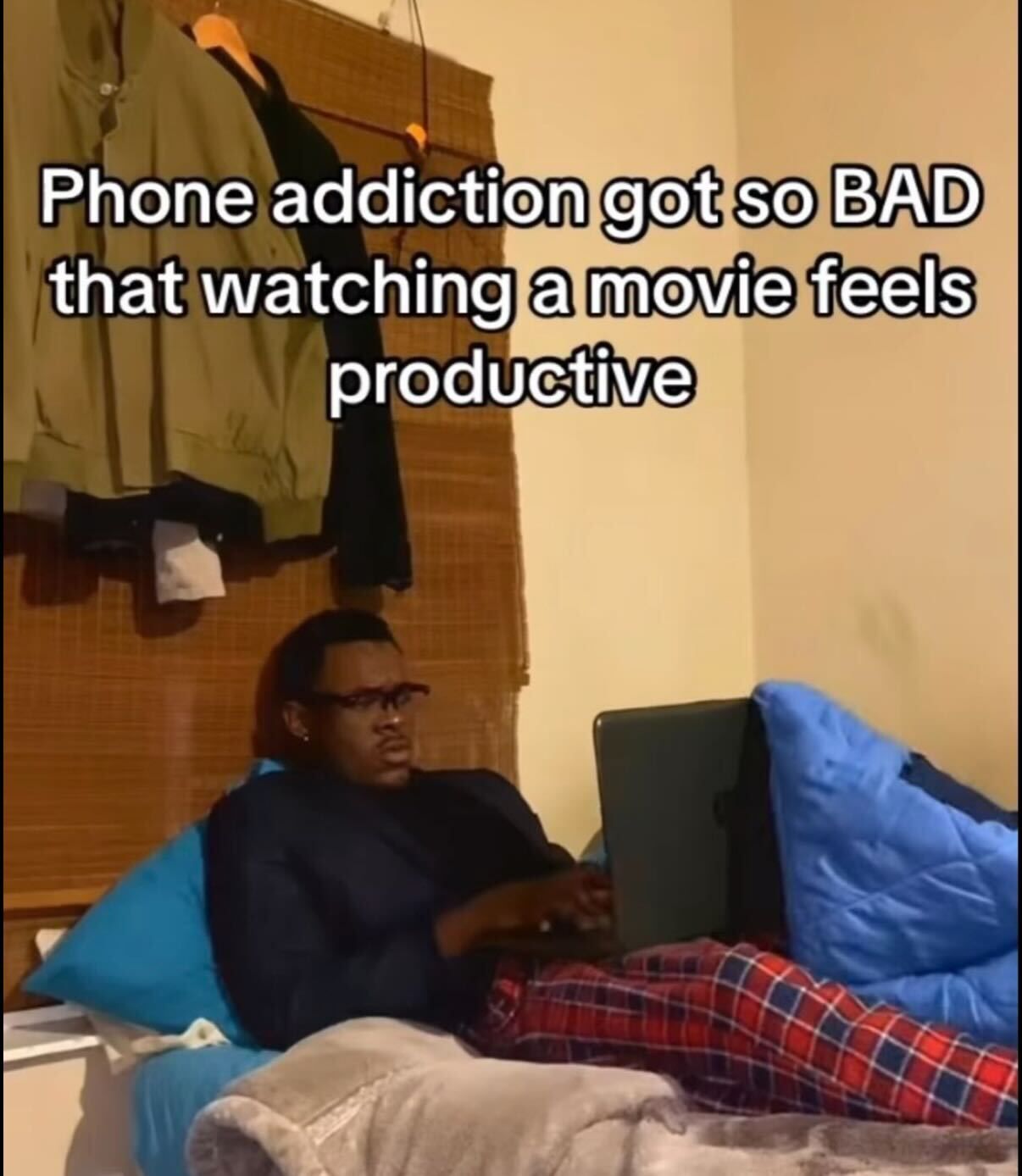 short squeez phone addiction meme