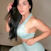 Come y Entrena como Anyi! logo