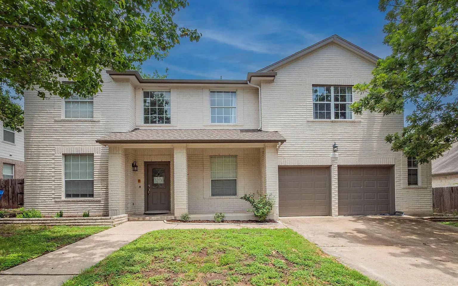 Spacious family home with pool – Pflugerville