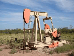 Striking Black Gold: A Detailed Guide to Oil and Gas Royalty Investing