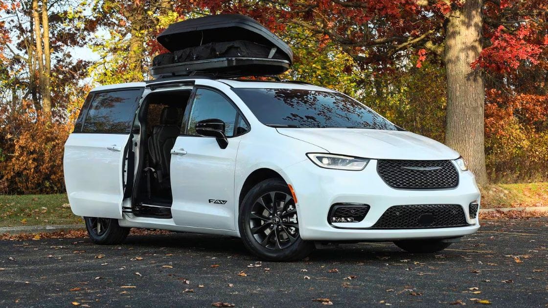 Chrysler recalls 178K+ Pacifica and Voyager minivans over side curtain airbag sealing defect