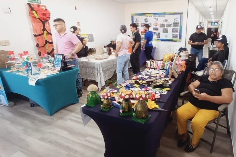 MICI asesora a 100 emprendedores en la UMECIT