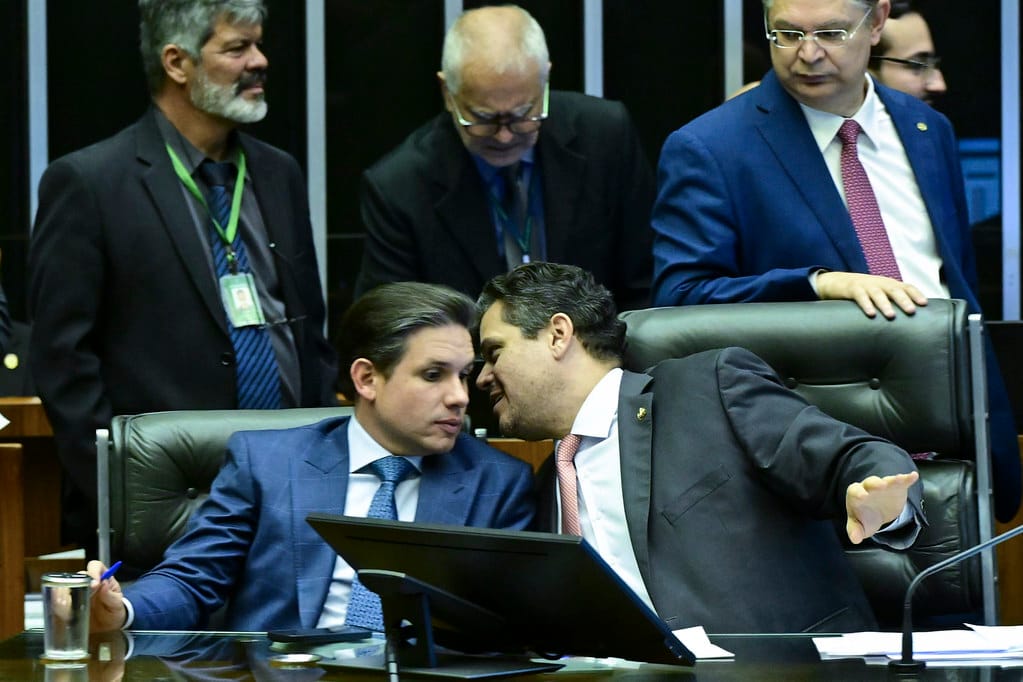 Congress strikes down Lula’s licensing vetoes