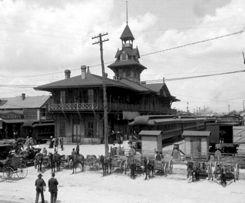 The Man Who Built 100+ Pensacola Buildings, Plus 12 Local Events