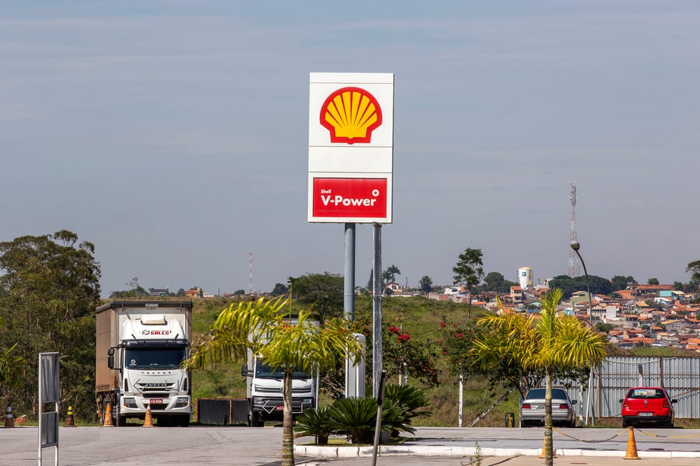 Government scrambling to keep diesel prices down — and keep trucks moving