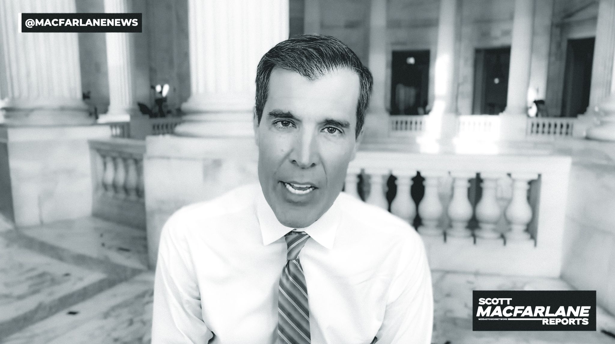 MacFarlane Gets Candid