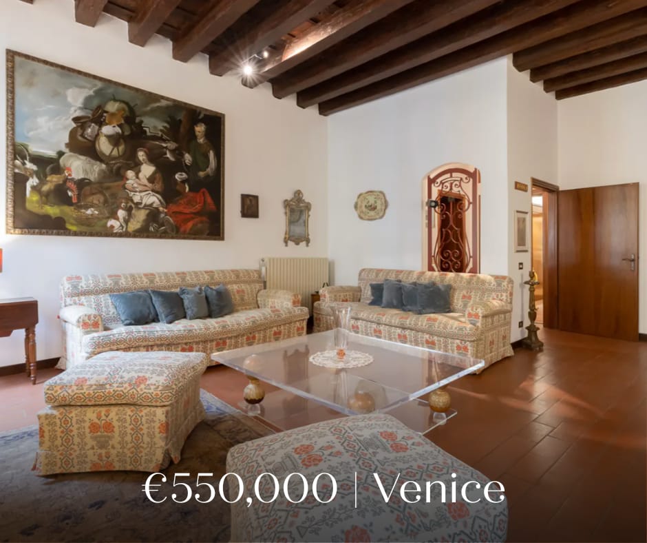 Refined Venetian Residence Steps from the Rialto Bridge