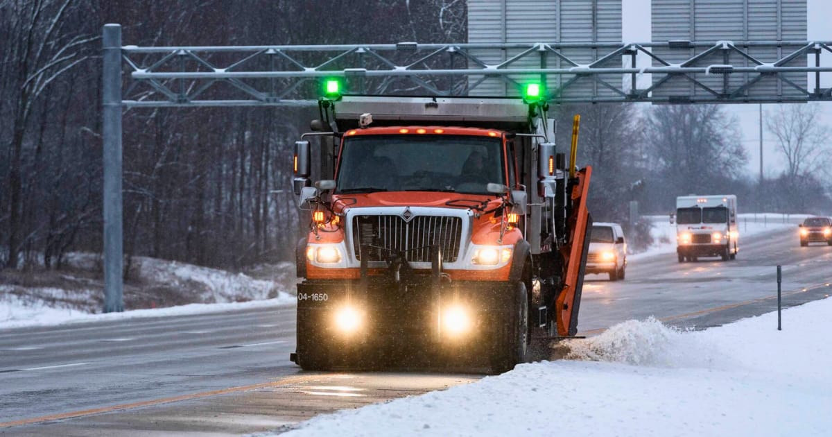 Plow Truck Lights: The Complete Fleet Guide to Visibility, Strobes & Winter Ops