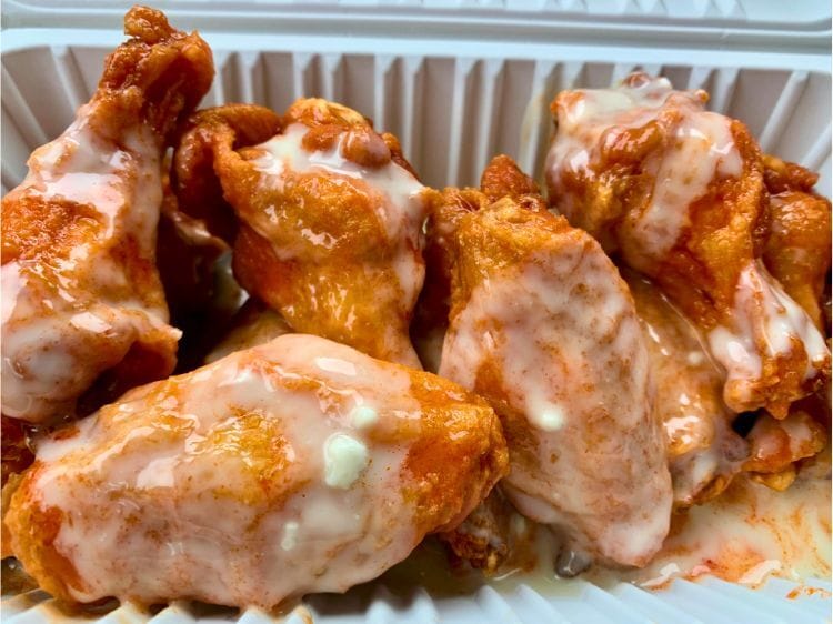 6ixty Wings may be a chain, but its wings delight