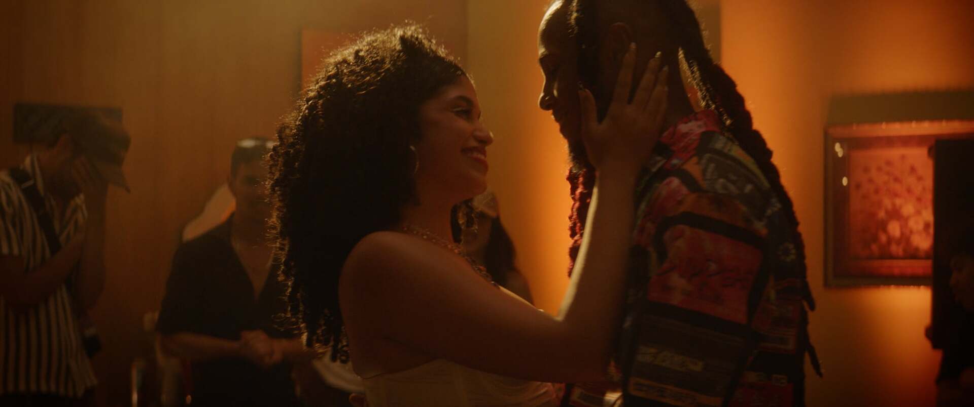 BAILANDO OUT NOW 💃🇩🇴✨