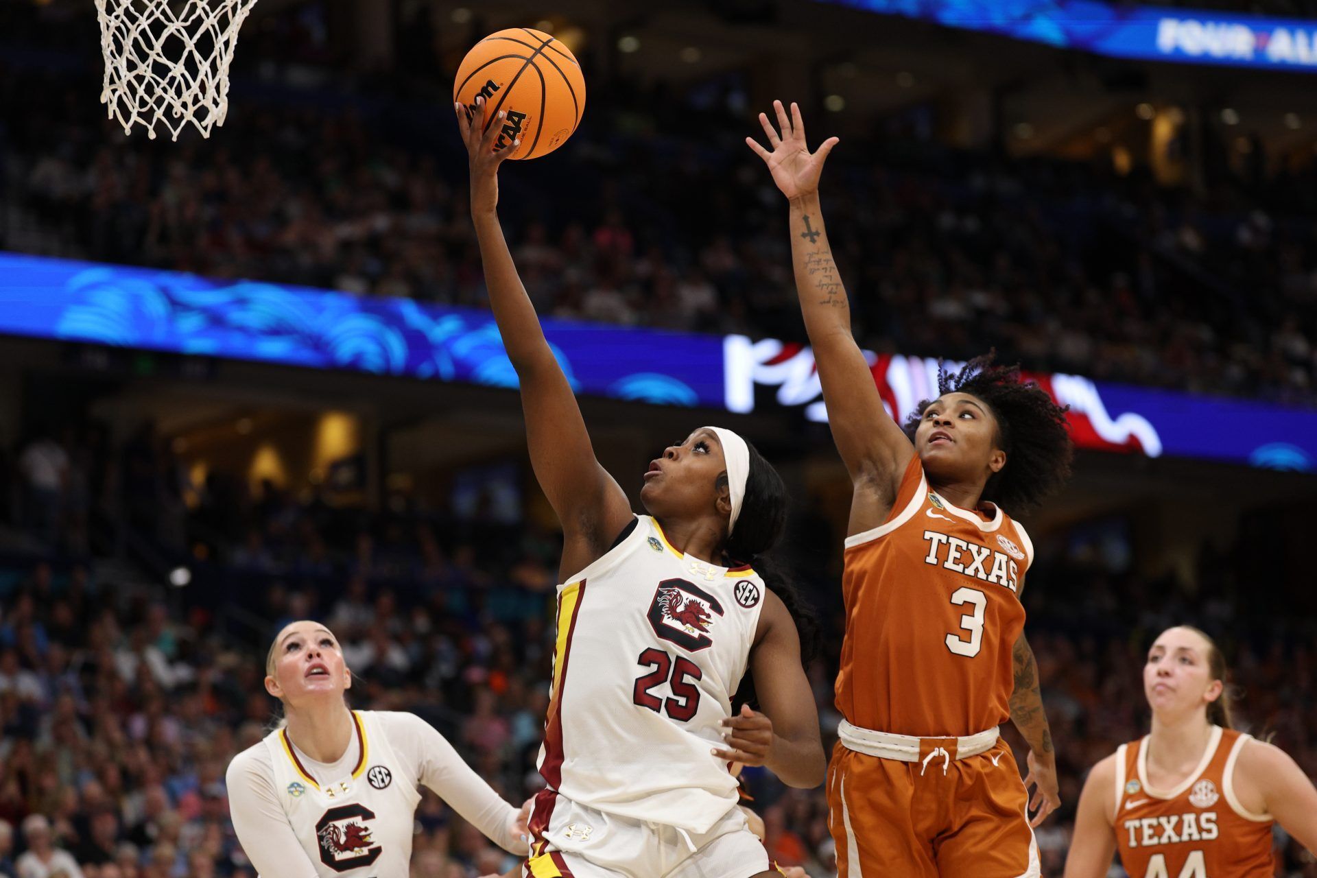 Scoutside with Rashard Hall: The case for Raven Johnson as first round WNBA Draft Pick