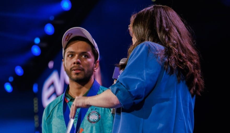 Arslan Ash Is A Seven-Time EVO Champion. He's Still Mid-Setup.