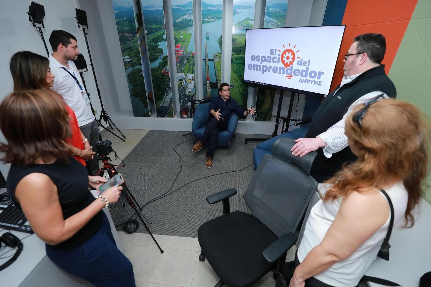 Raúl Fernández impulsa modelo SBDC en Azuero