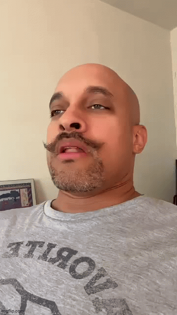 Have you seen this lunatic?