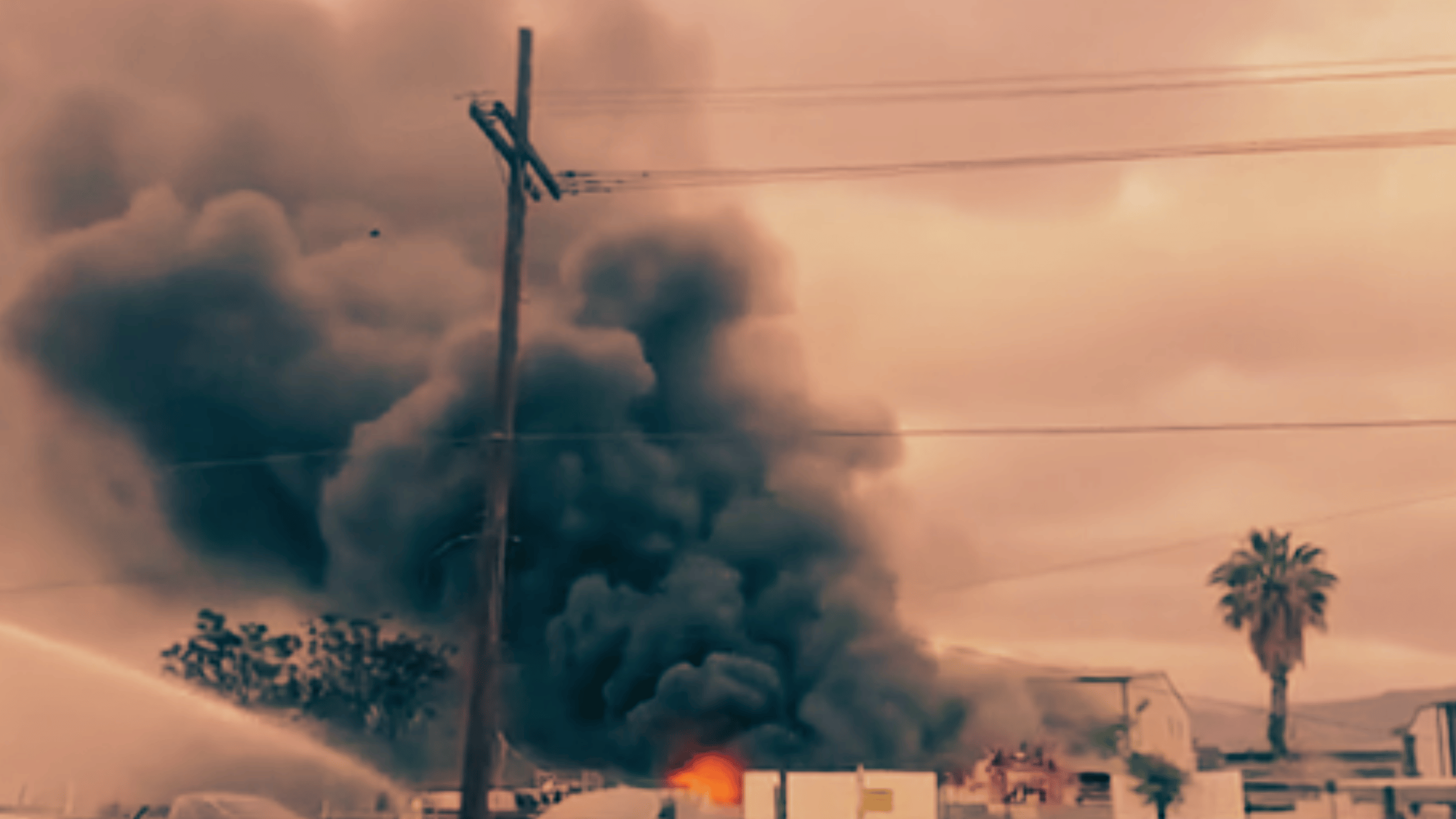 🌬️ Thick Smoke Blankets Parts of the Valley After Salvage Yard Blaze - Issue #0037
