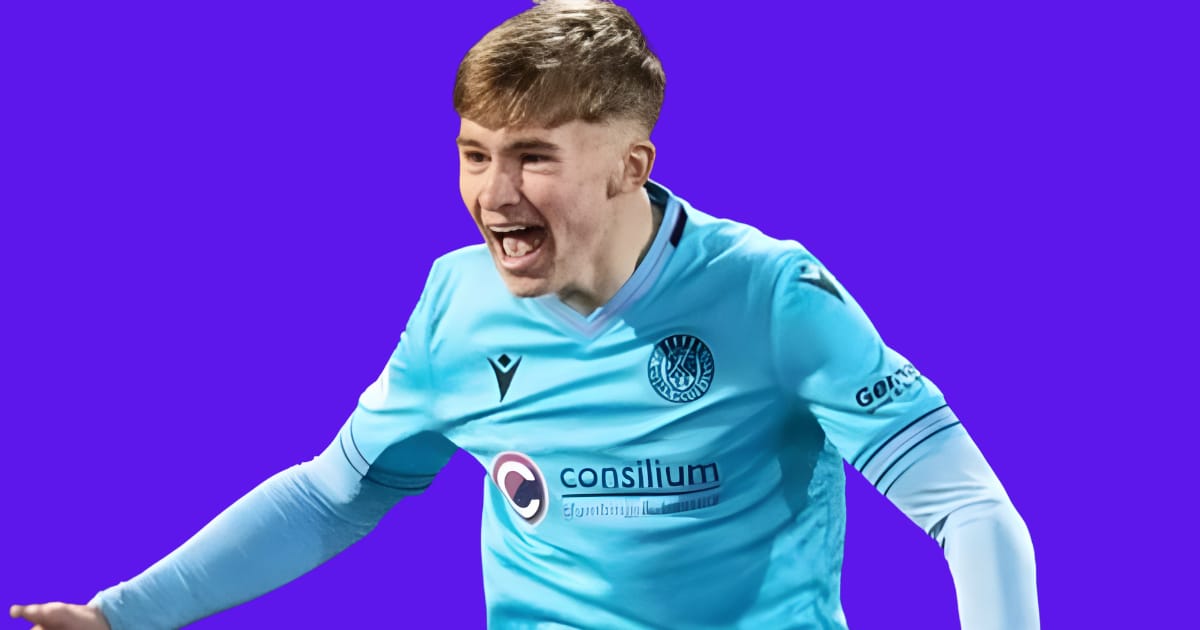 Evan Mooney joins Arsenal from St Mirren