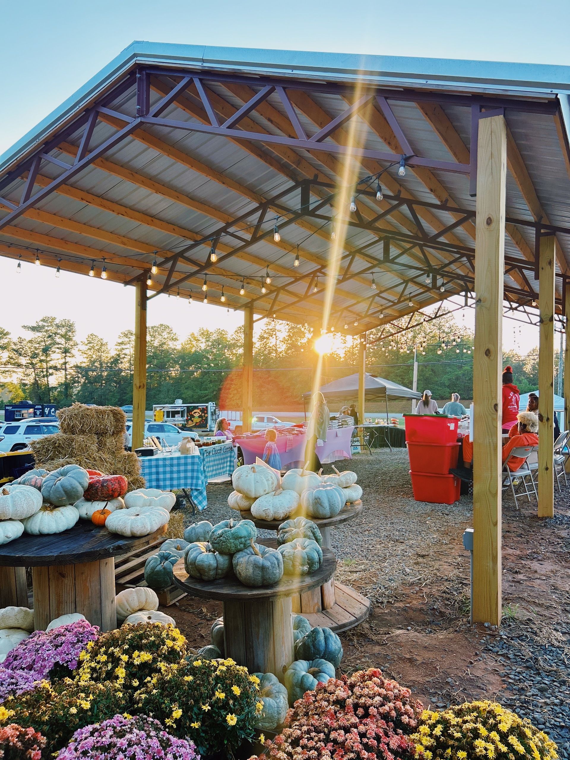 THIS WEEKEND AT MARKET43! 