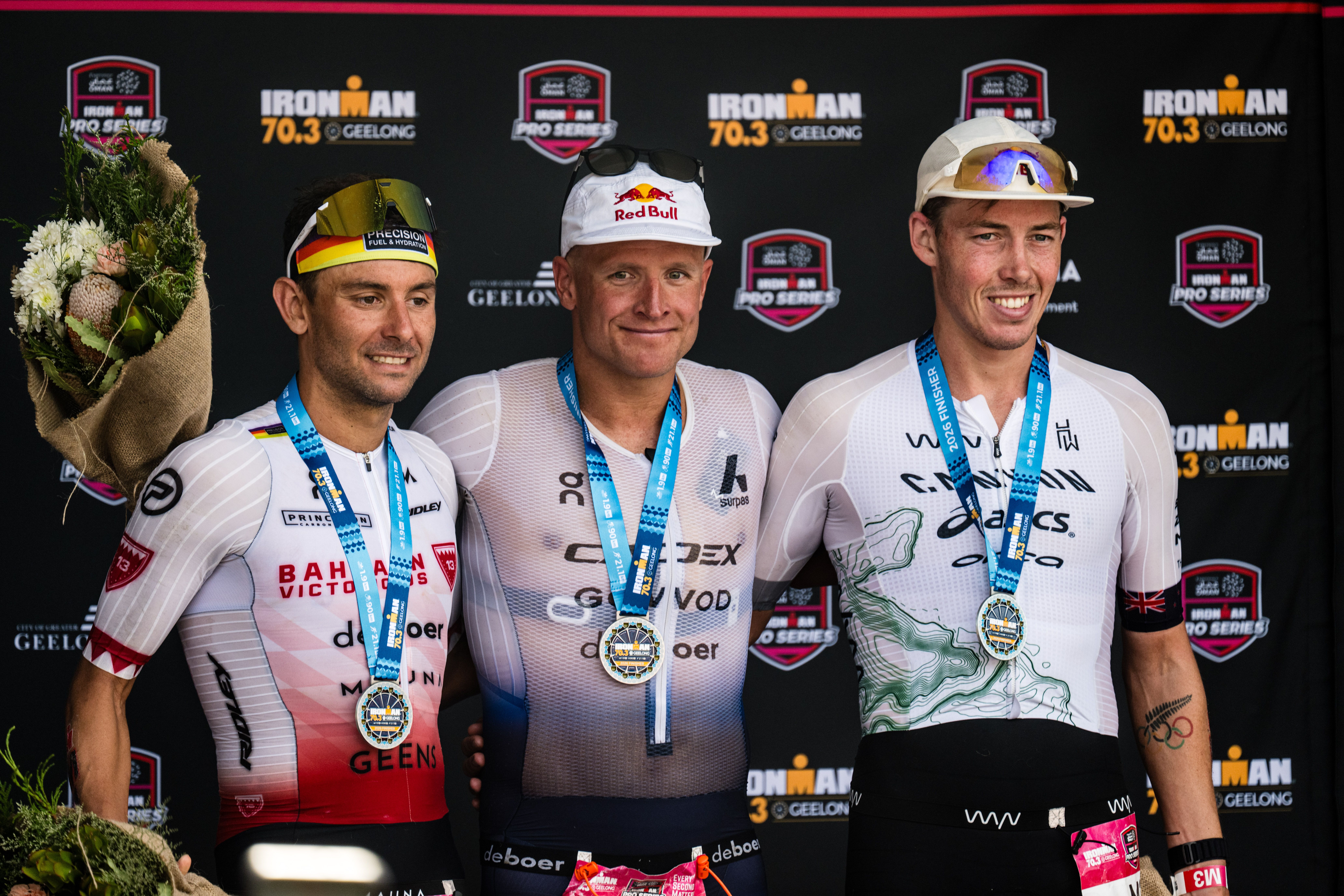 Should TUE athletes be named? Blummenfelt lays down titanic marker and tips on buying your next tri suit 🔥