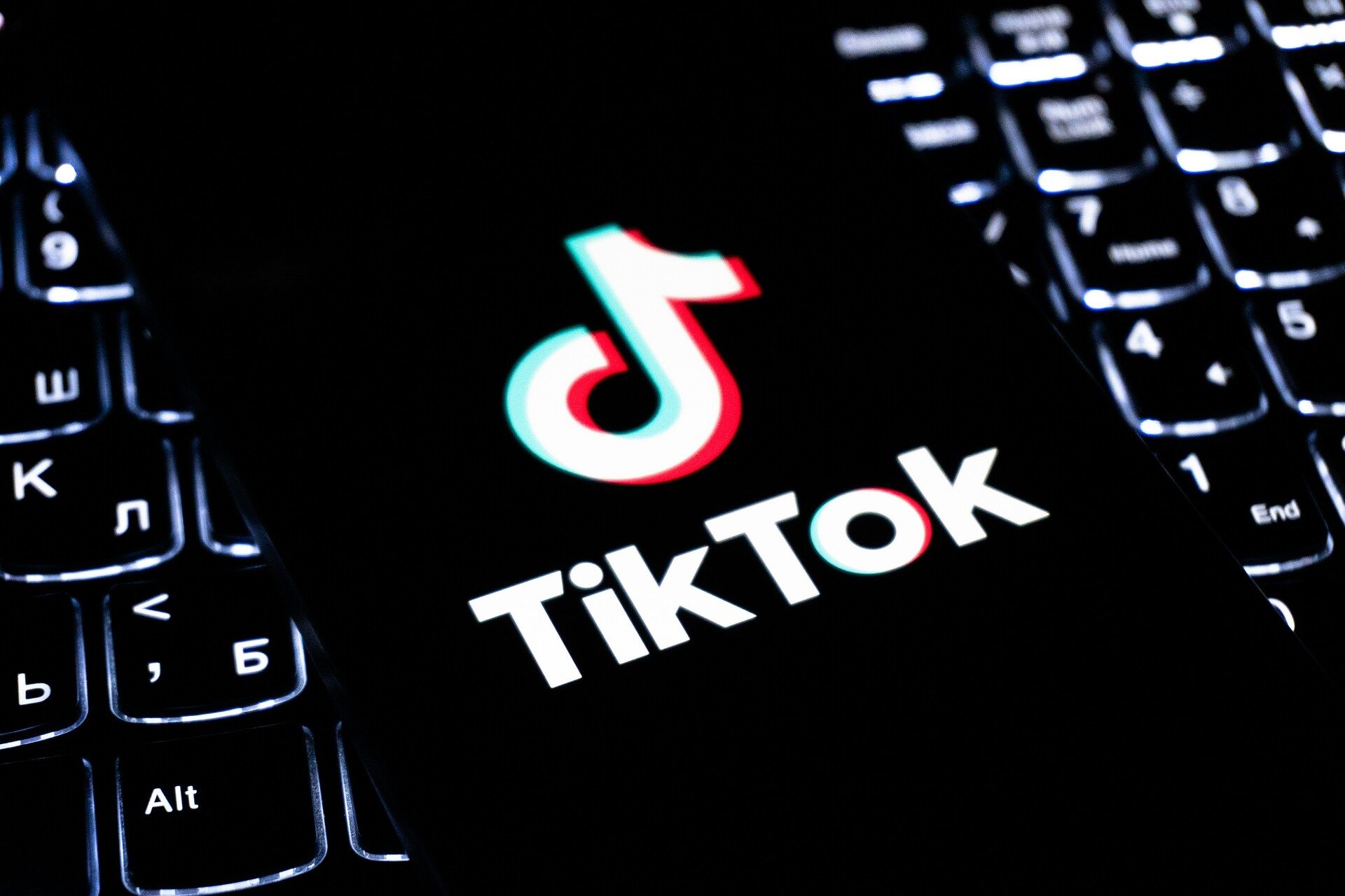 TikTok & Reels as a Low-Cost Video Marketing Strategy