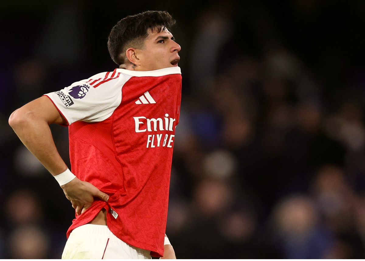 Arsenal vs. Everton, Neymar vs. Lingard, Spurs, Barcelona, and more