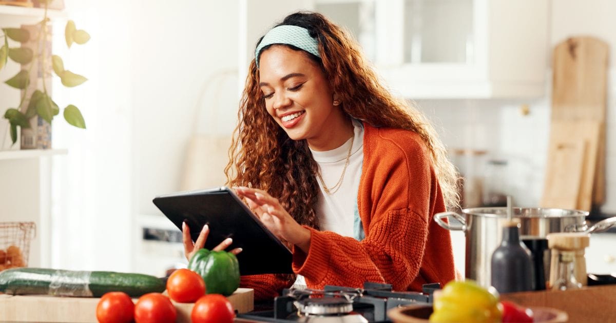 Intermittent Fasting May Help Lower Testosterone in Women With PCOS