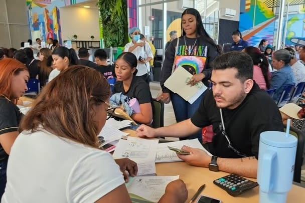Jornada de trámites sanitarios en la Cinta Costera