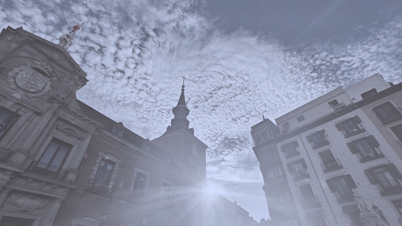 Red Clay at the Mutua Open, the Last Private Palacio in Letras, and Postmodernism at the Conde Duque