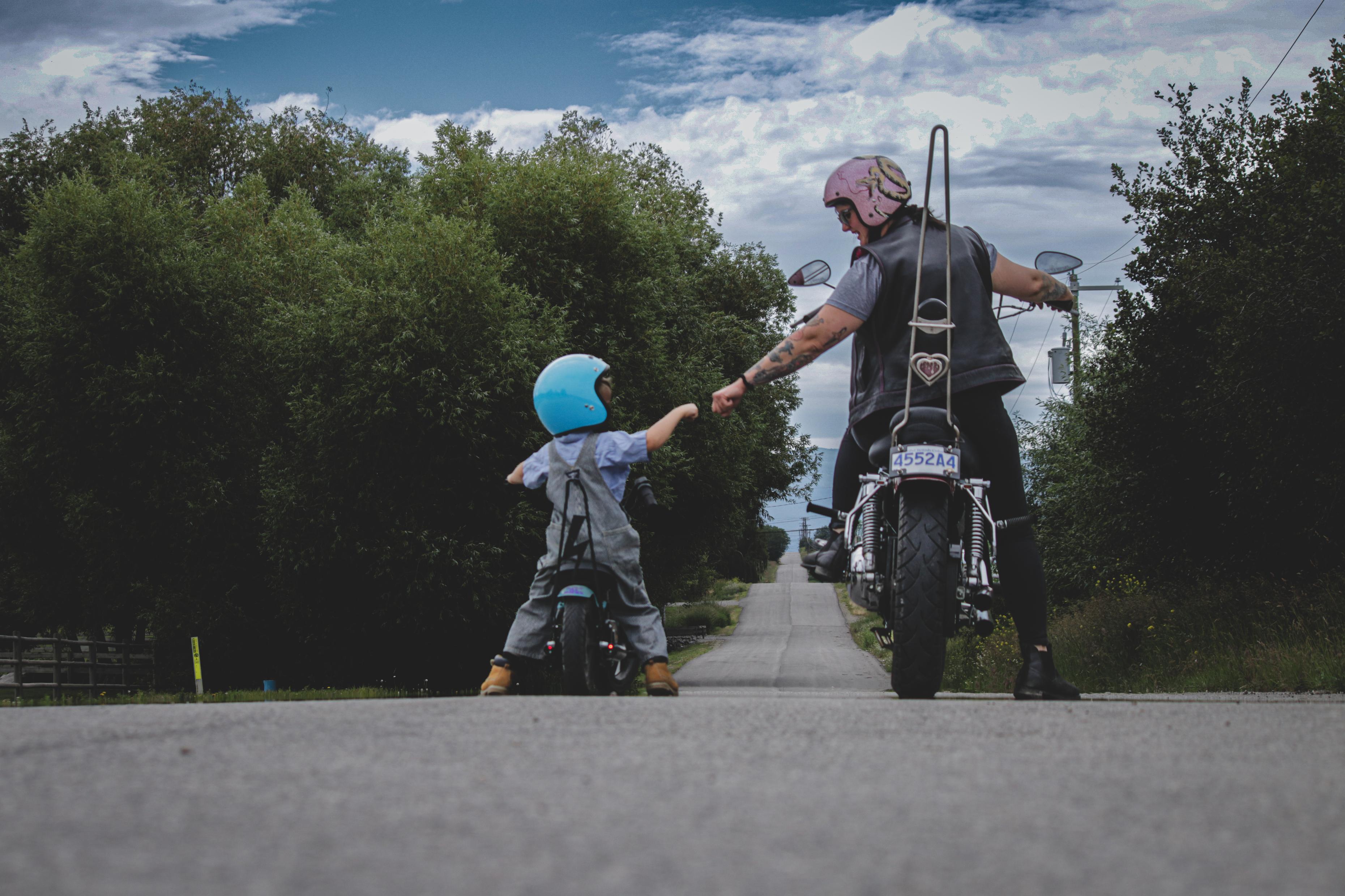 Custom Sissy Bars & Metal Art: A quick pit stop with Ria