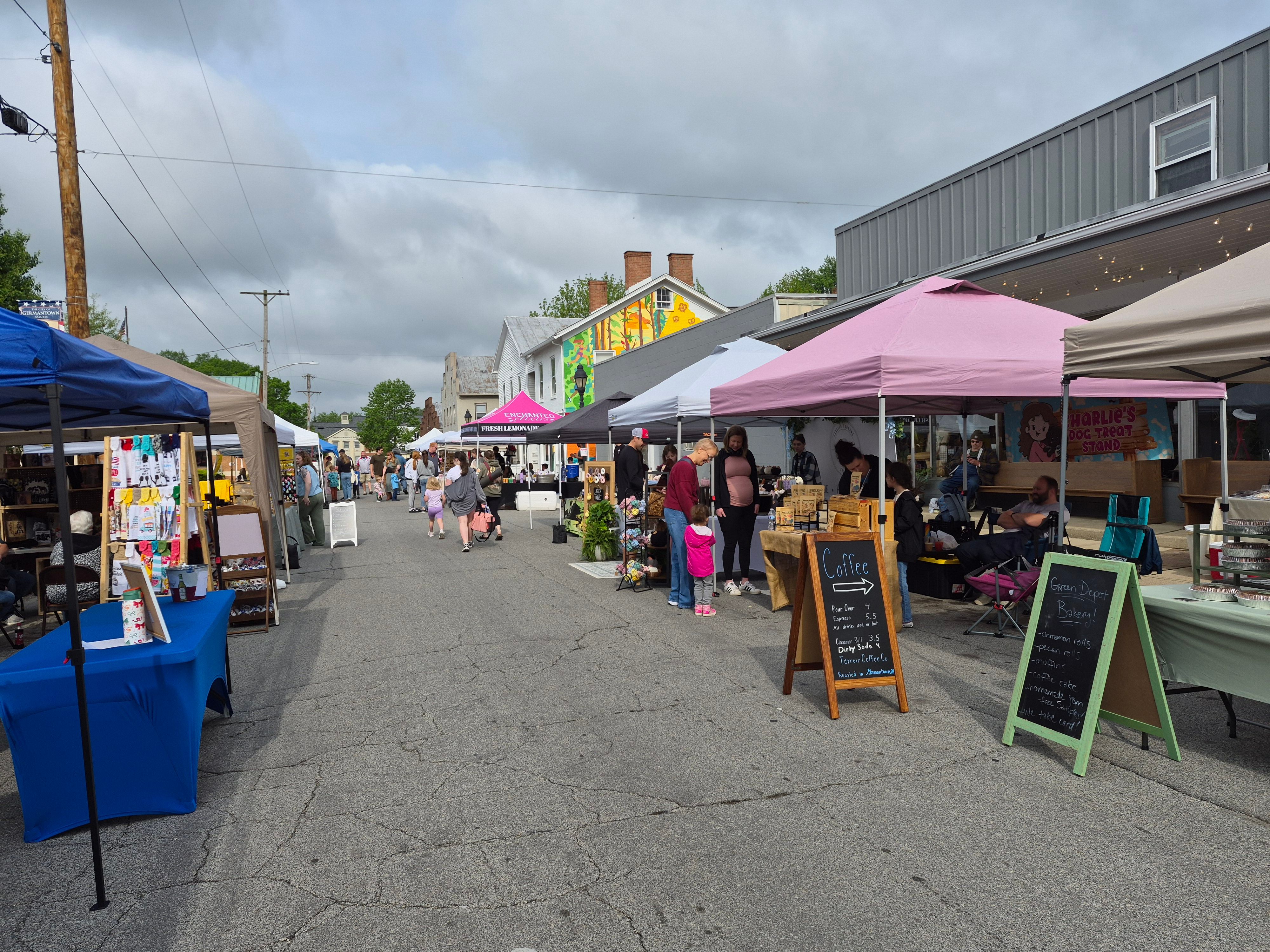 Center Street Market Kicks Off
