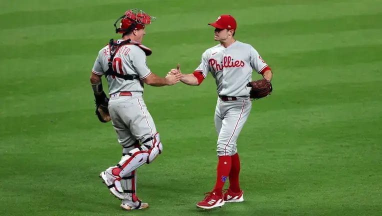 What Phillies' David Robertson signing is telling us 