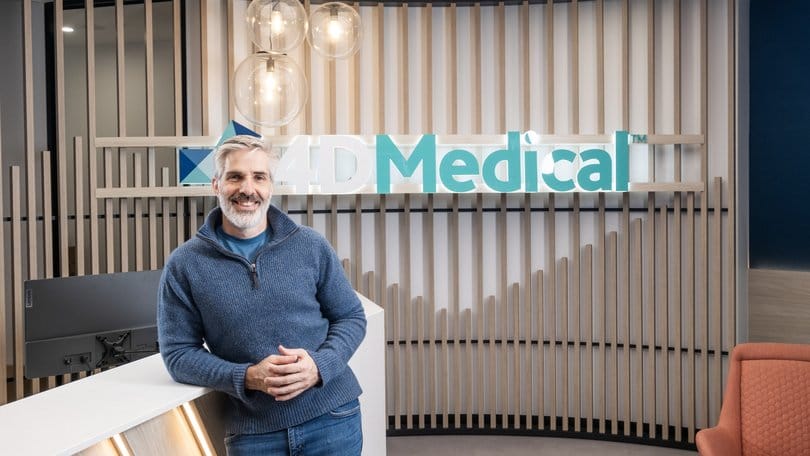 Markets Fall Again, Gold Down, Oil Up