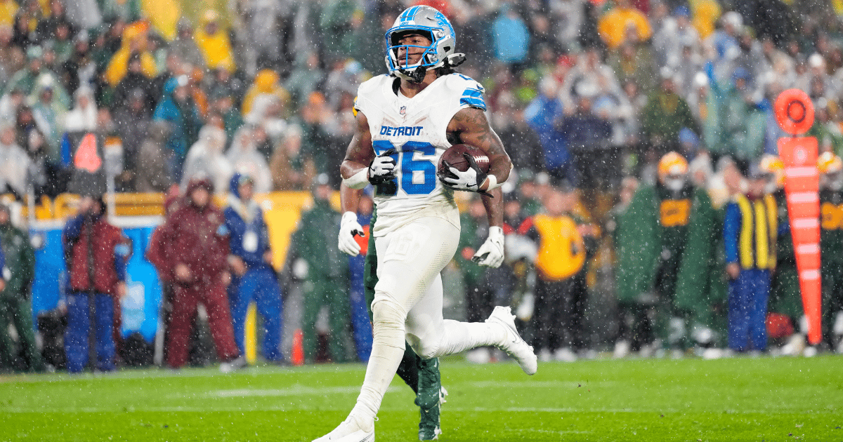 NFL Week 15 Projected Player Stats, Matchup Insights and Team Rankings