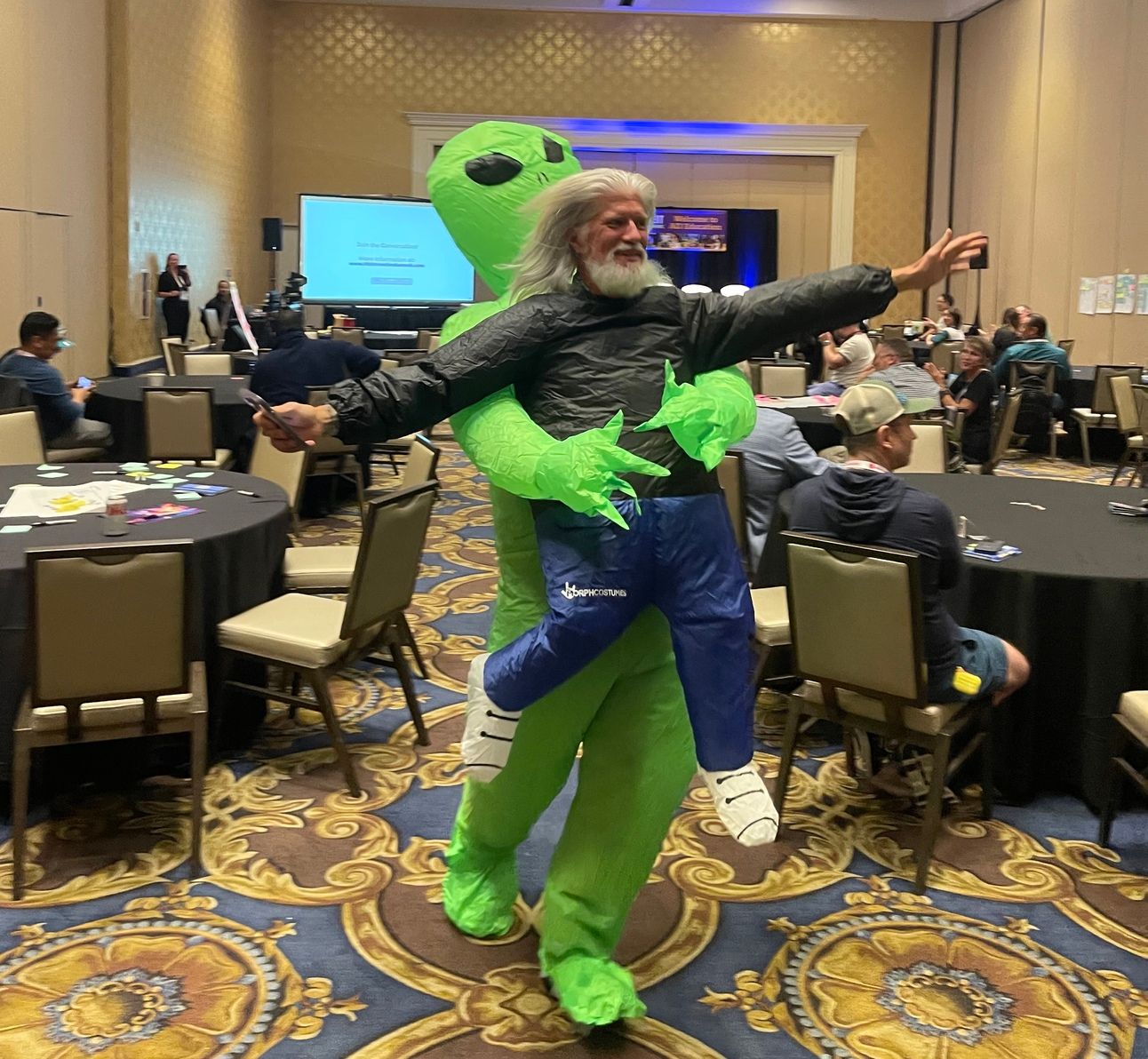 AR takes on LBE, Meow Wolf takes on NYC, and a ton of LBVR News...