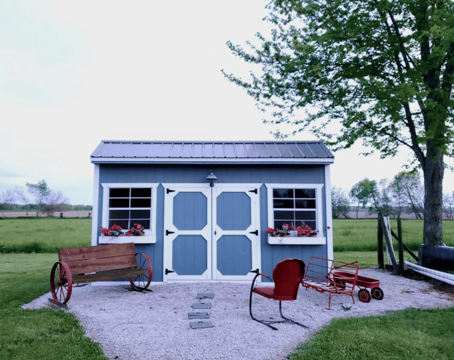 Before You Buy a Shed, Read This (Plus Santana, ZZ Top, and 1,700 People Watching This Show)