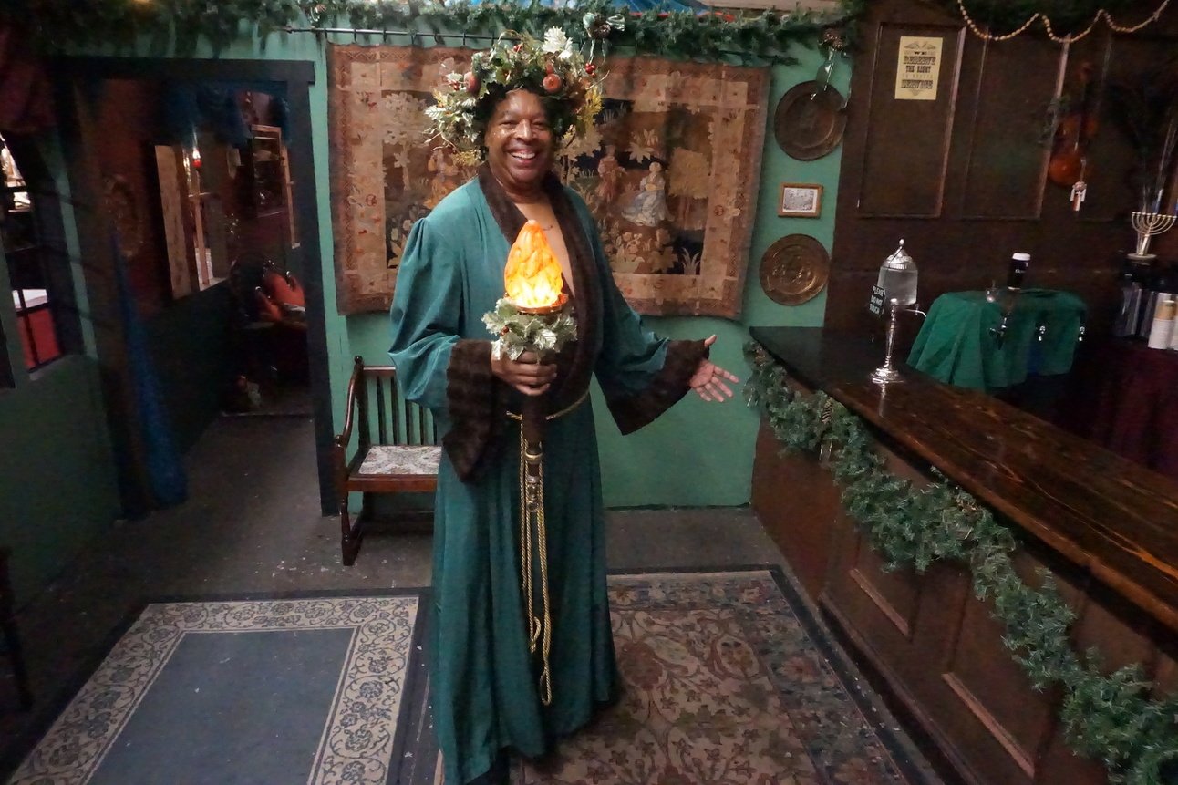 Behind-the-Scenes with the Talented Cast of the Dickens Fair