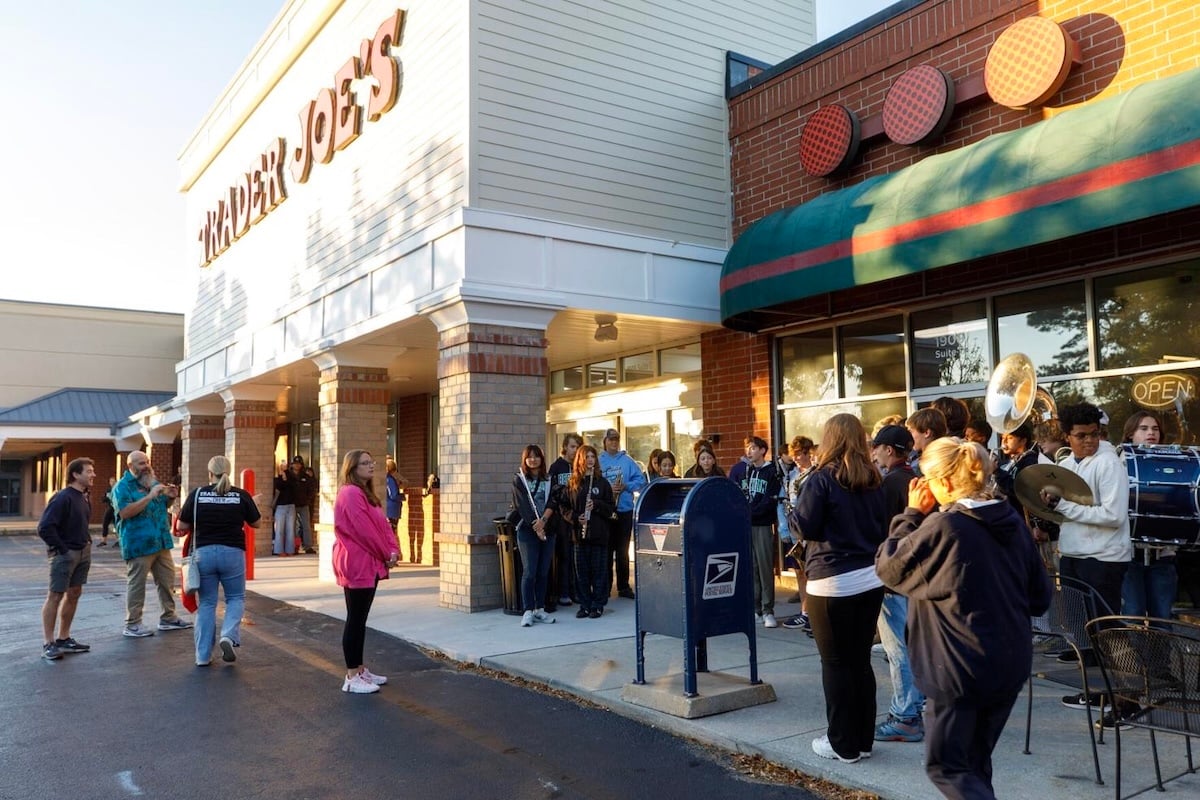 🌴 A Mayor Apology & Where New CHS Residents Come From