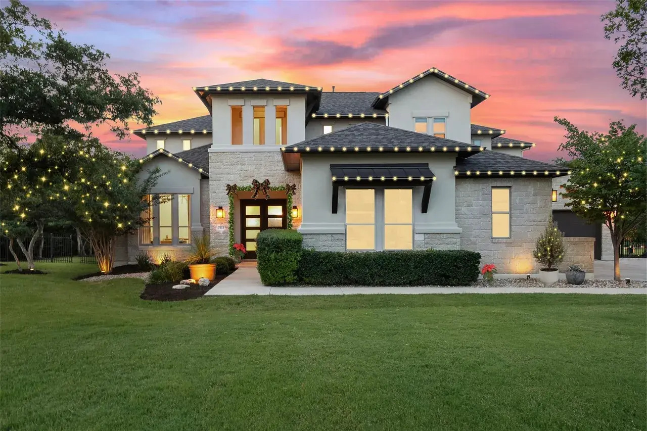 Grand Mesa luxury with sweeping views and a resort style backyard