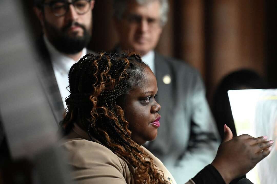 Big beauty battles Senate-approved cosmetics chemicals bill