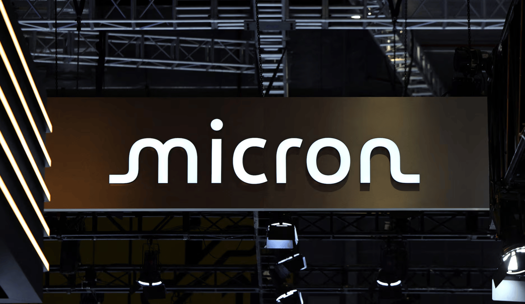 Micron Just Printed the Quarter of a Lifetime - And the Stock Dropped 5%
