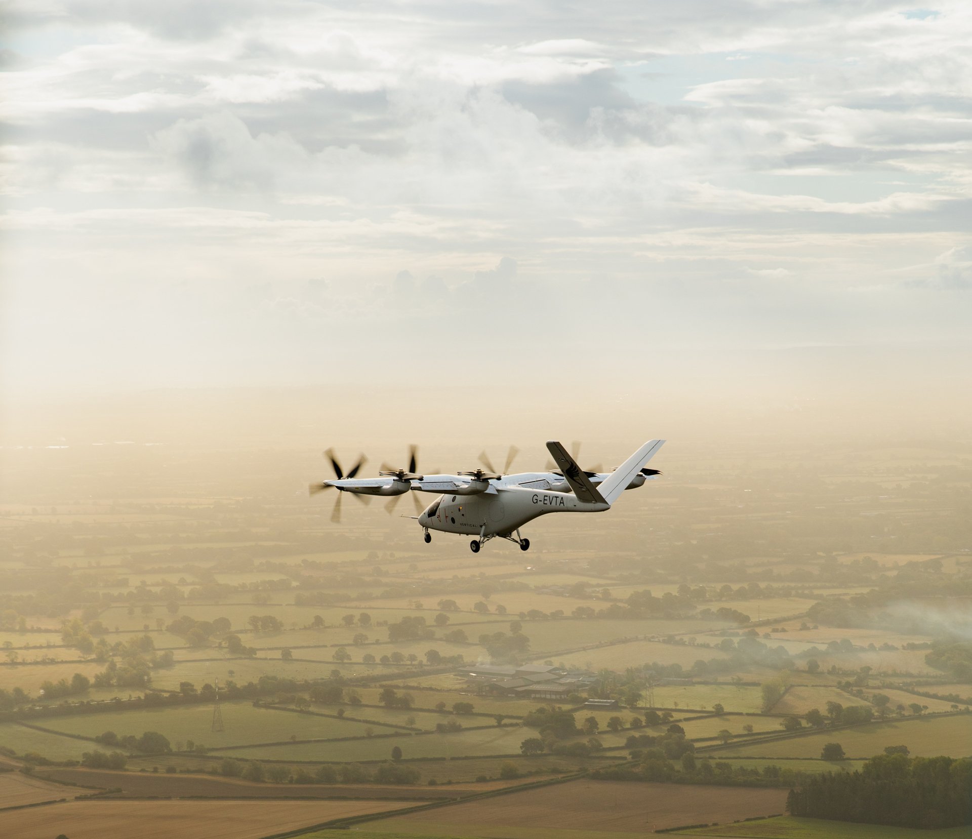 Starlink, Astrus, IQM: $400M+ Deals Boost Deep Tech