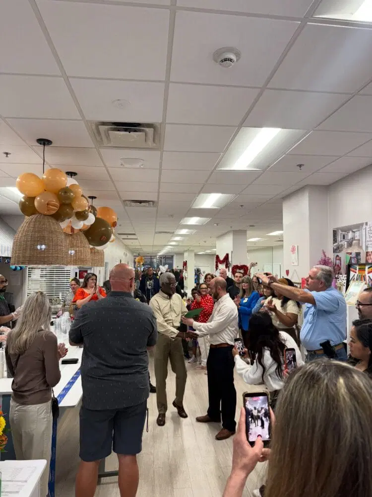 🟠 The Perfect NY Slice & Weekend Vibes