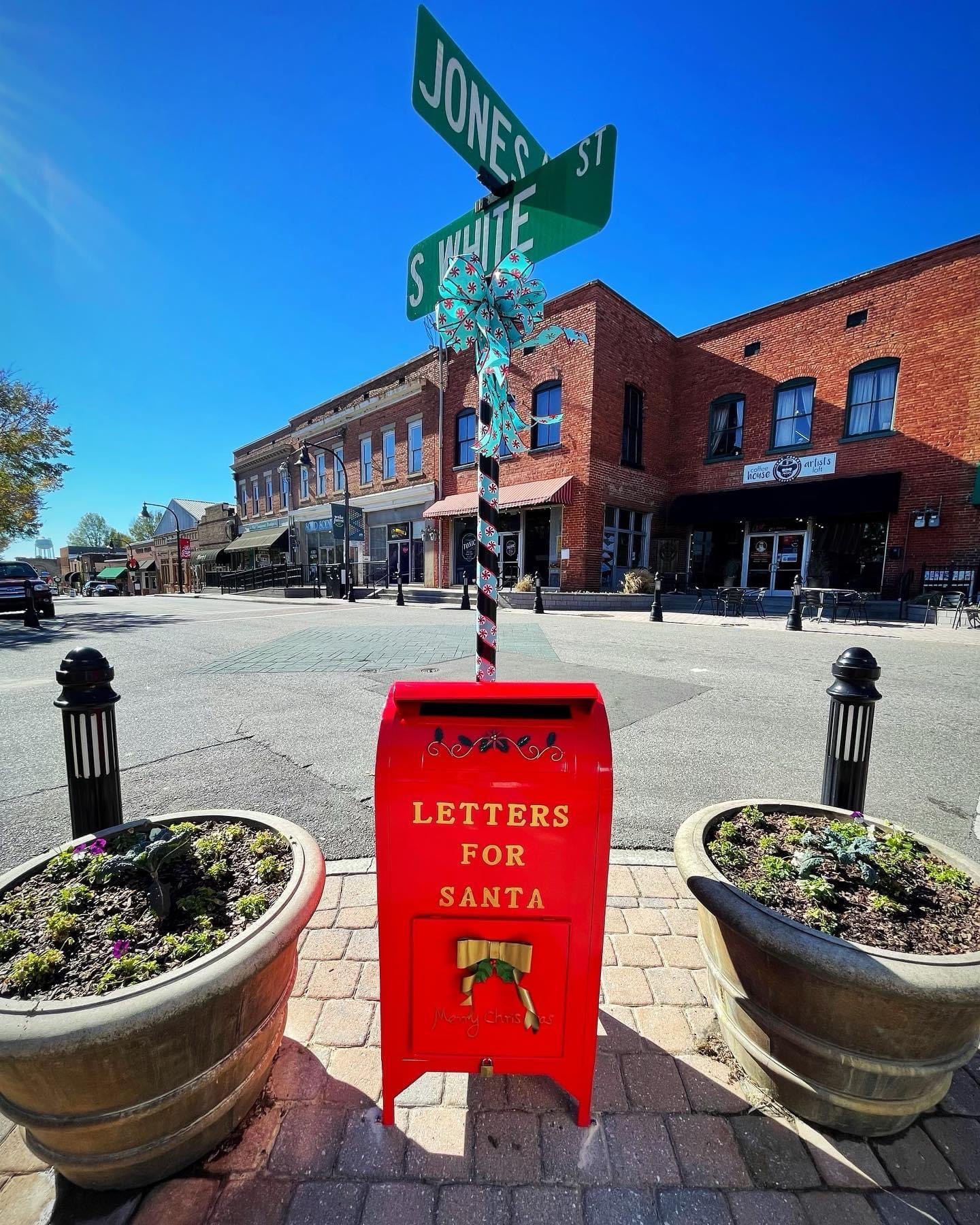 🌳Lanterns, Santa Mail, & All the Fall Things