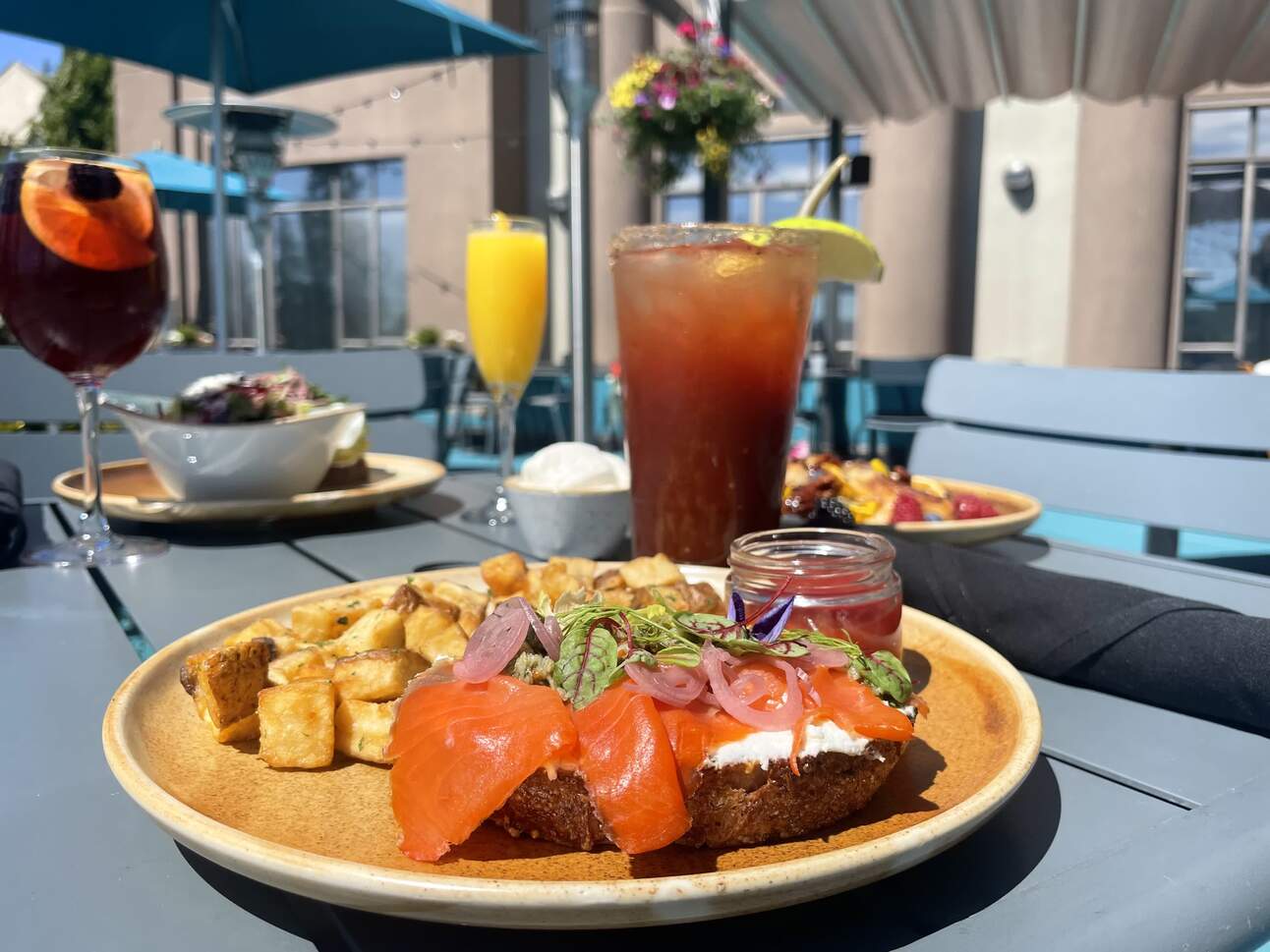 Brunch: A love affair between breakfast and lunch