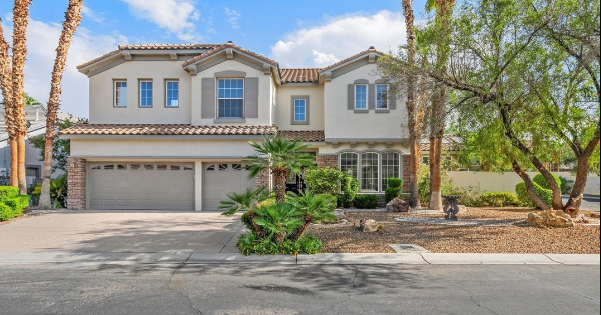 Luxury Living Just Minutes from the Strip: 253 White Willow Ave