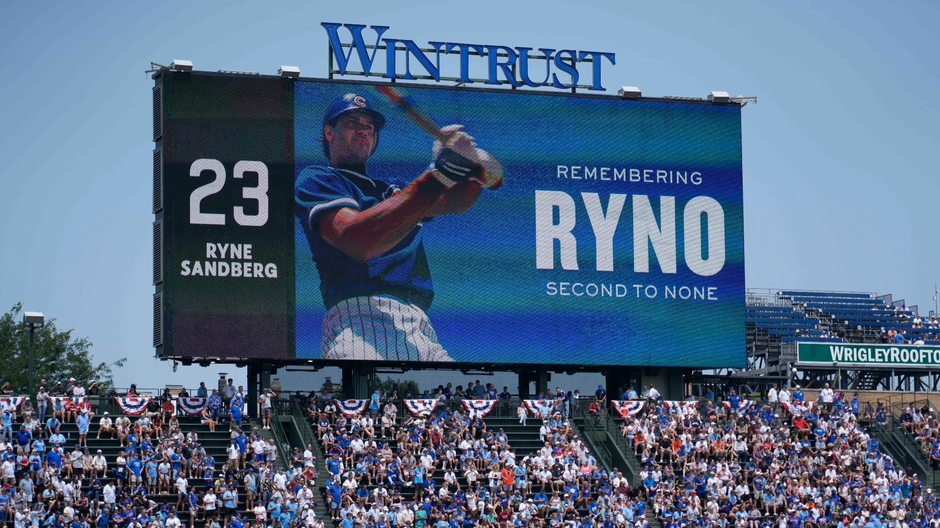Cubs pay tribute to Ryno
