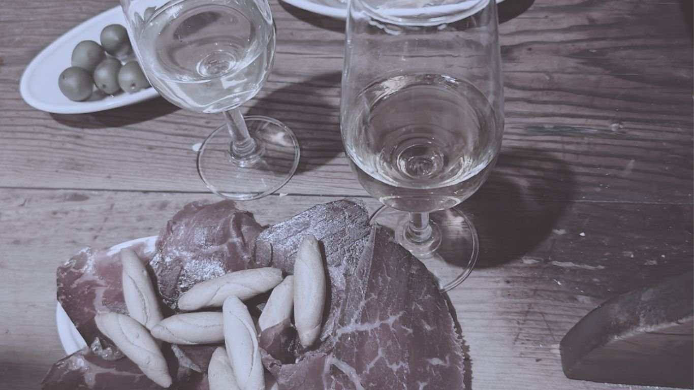 The Curated Glass (Wine Catas & Vinotecas)