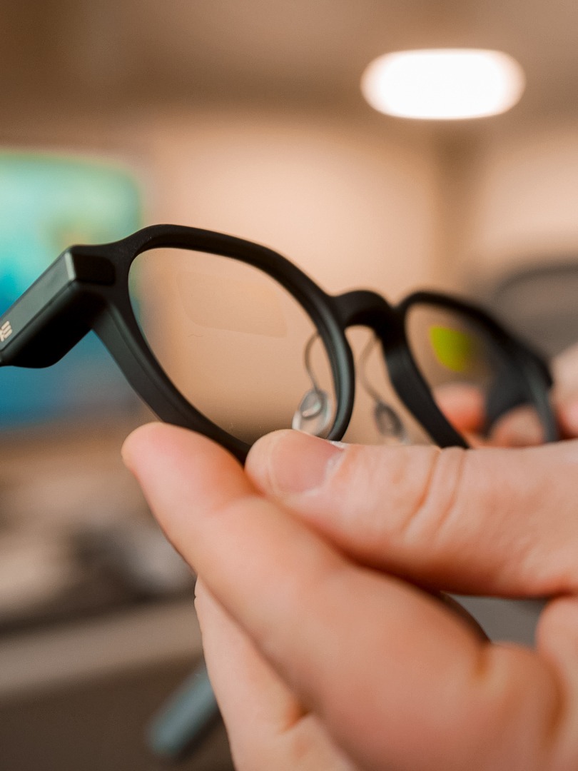 The "Smart Glasses" Problem / Three Lanes in a Confused Market