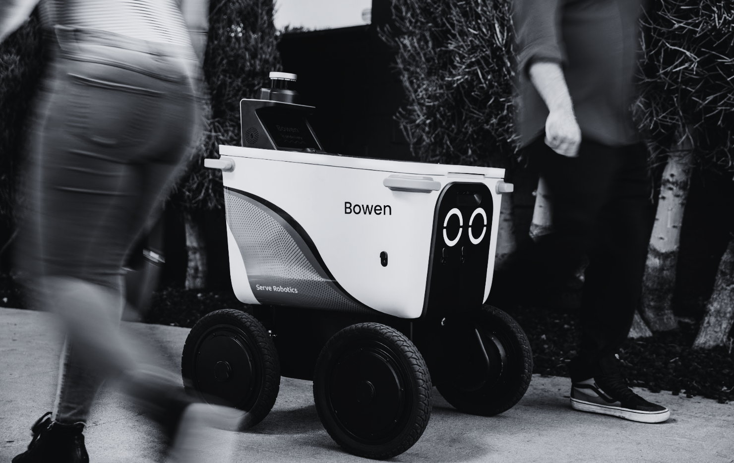 Food delivery robot maker taps lobbying firm ahead of possible Boston expansion